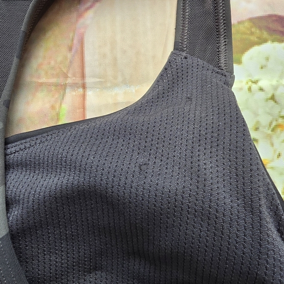 Athleta camo print sports bra - Picture 7 of 7